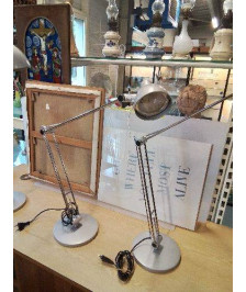 LAMPE DE BUREAU ARTICULEE ET ORIENTABLE ANTIFONI