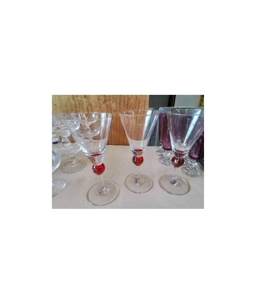 LOT DE 3 VERRES A VIN 