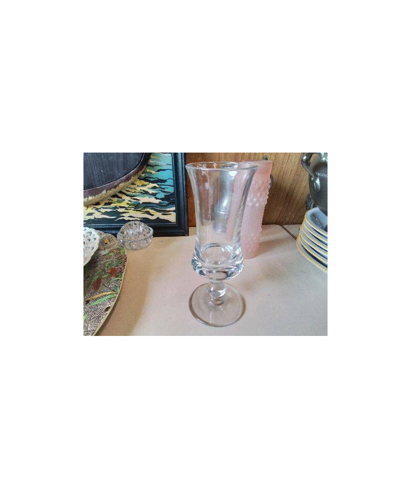 VERRE A PIED 