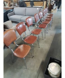 CHAISES ASSISE PU ET CHOCOLAT PIÈTEMENT METAL CHROMÉ 
