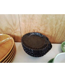 LOT DE 7 PLATS NOIR FORME COQUILLAGE 