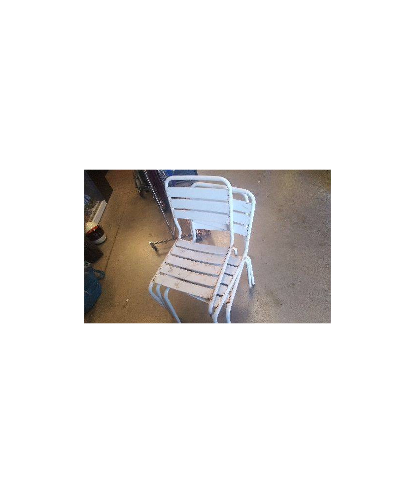 CHAISE METAL EN L’ETAT