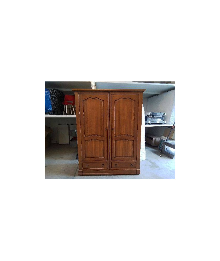 GRANDE ARMOIRE EN CHÊNE DORÉ DE STYLE RUSTIQUE