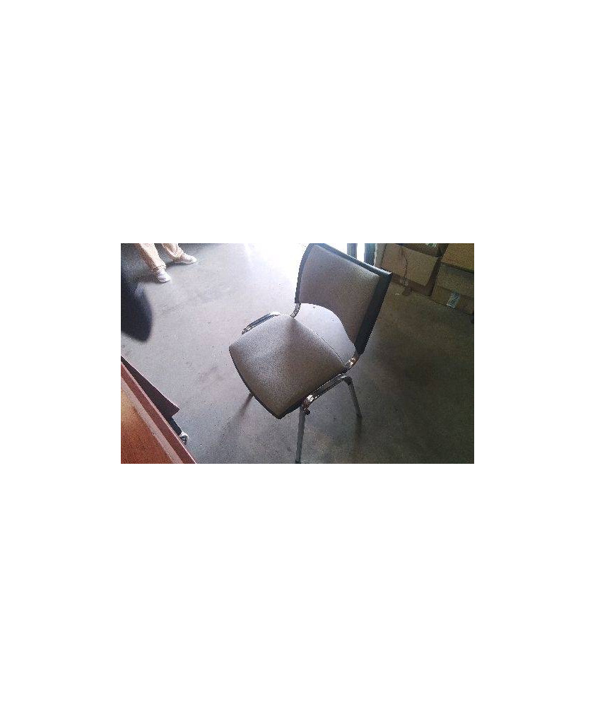 CHAISE D’ATTENTE 