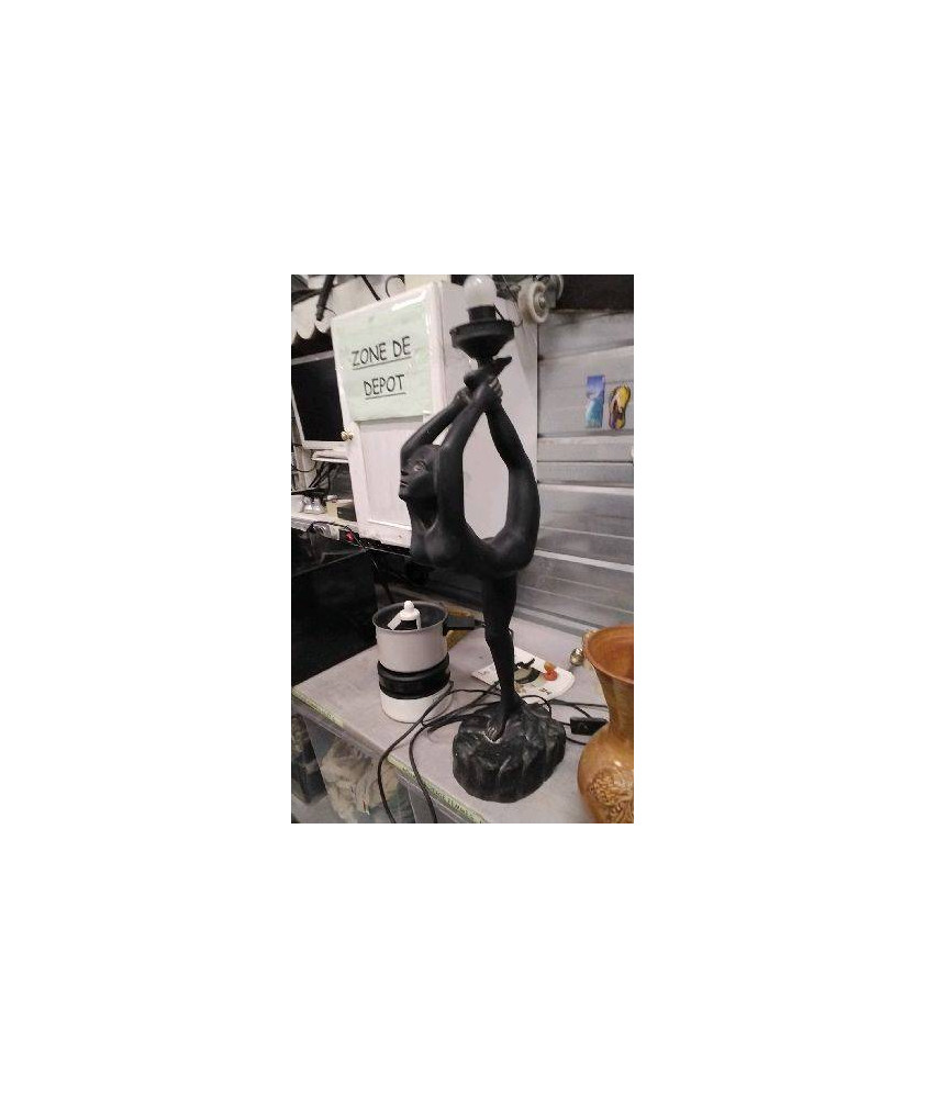 LAMPE FEMME DANSEUSE - ART DECO- GLOBE MANQUANT 