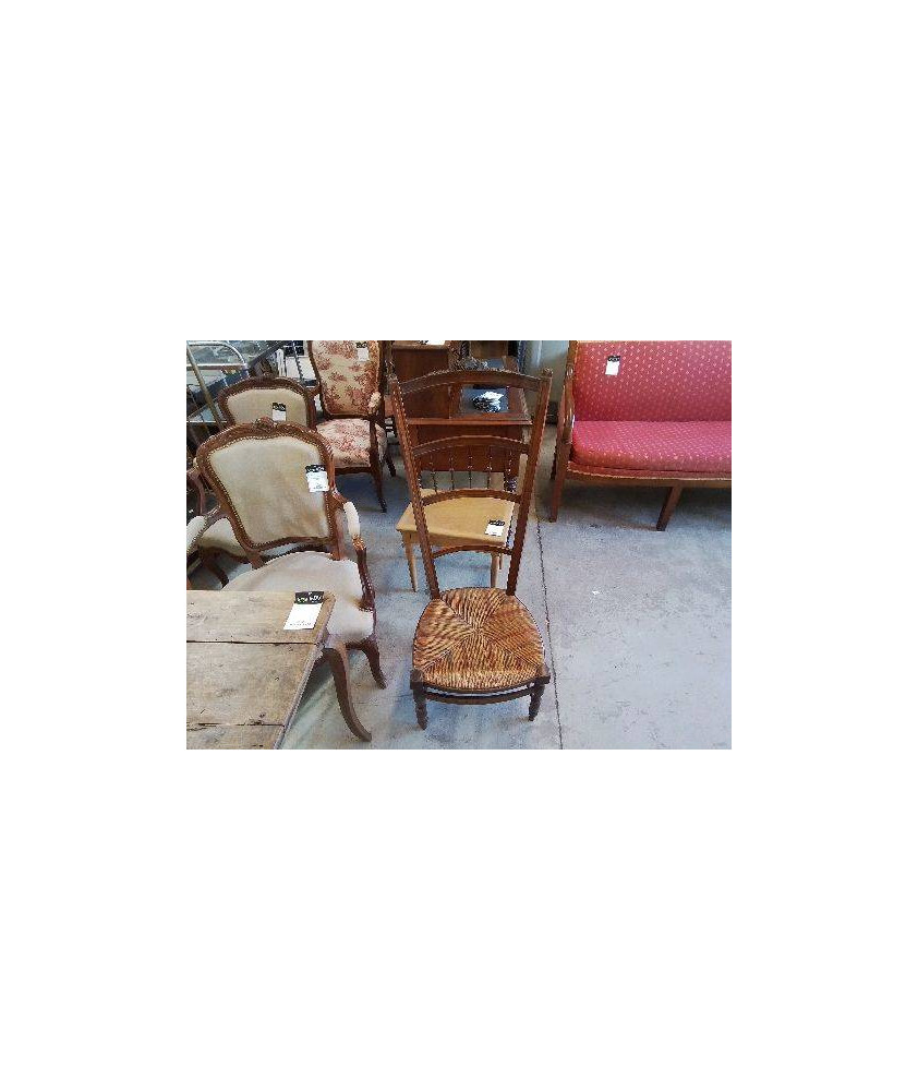 PRIE DIEU OU CHAISE DE NOURICE 