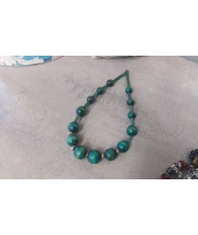 COLLIER VERT