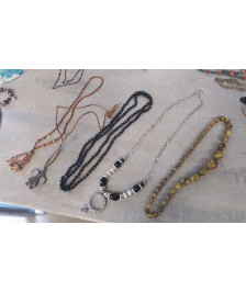 COLLIER 
