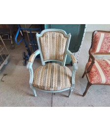 FAUTEUIL STYLE LOUIS XVI 