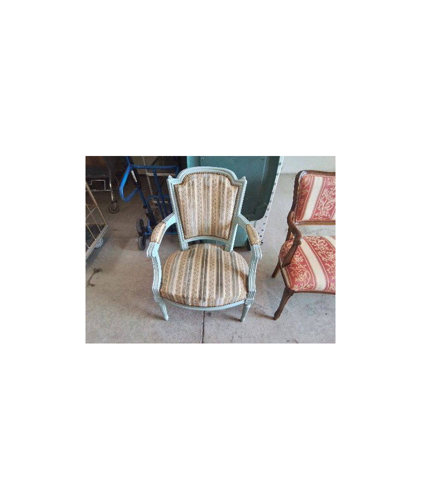 FAUTEUIL STYLE LOUIS XVI 