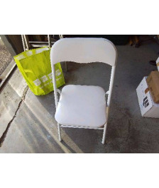 CHAISE BLANCHE PLIABLE 