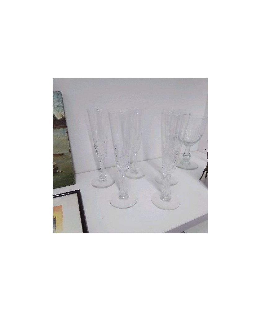 5 FLUTES EN CRISTAL 