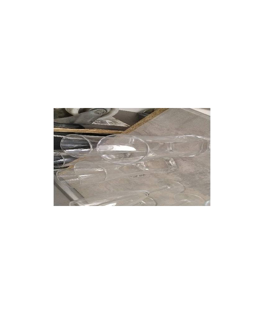 VERRE PIED HEXAGONAL LE LOT