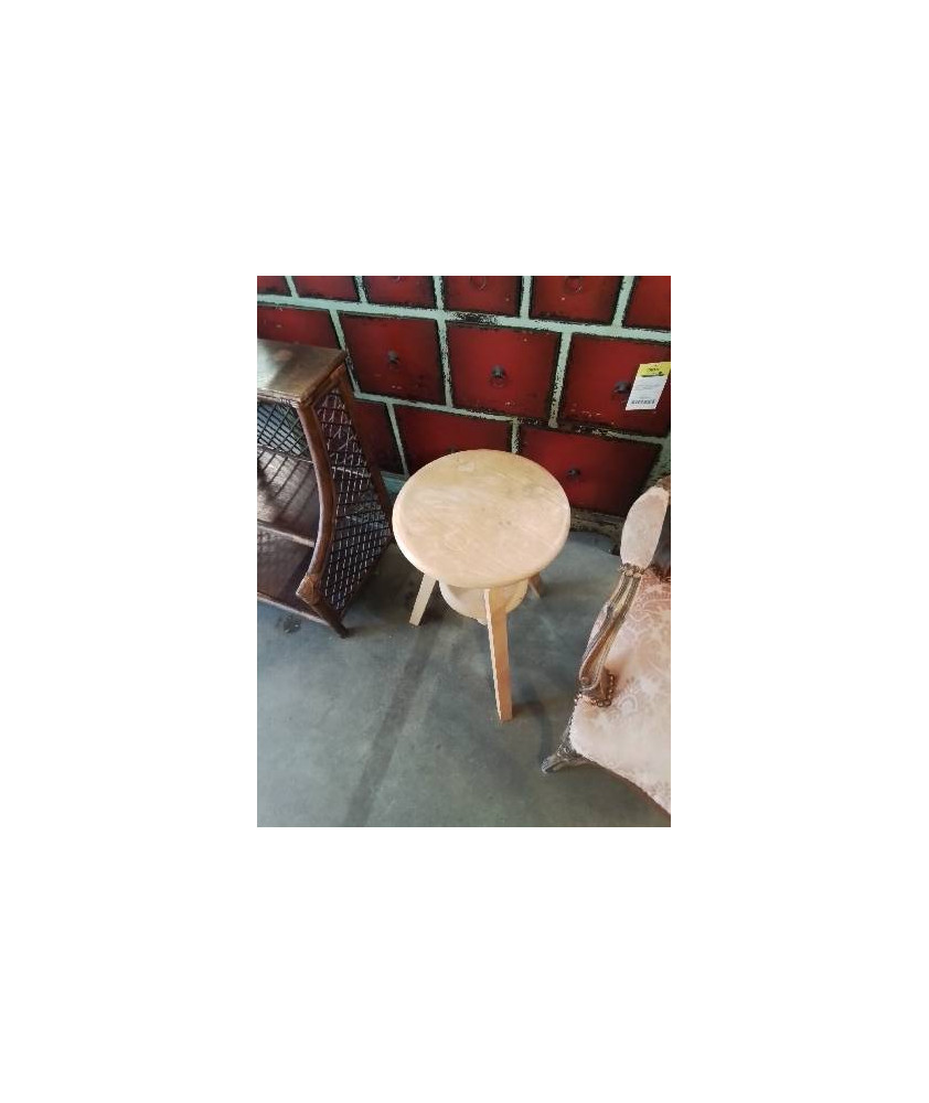 TABOURET A VIS BOIS CLAIR 