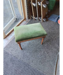 TABOURET RECTANGULAIRE BOIS CAPITONNÉ VELOURS VERT EN L\'ÉTAT 
