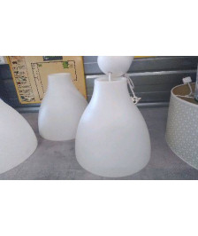 SUSPENSION IKEA PLASTIQUE 