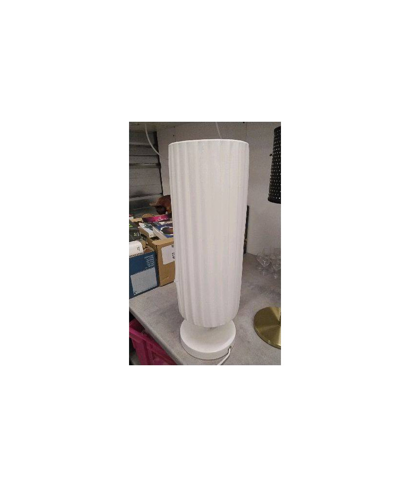 LAMPE BLANCHE ABAT JOUR EN L’ETAT 