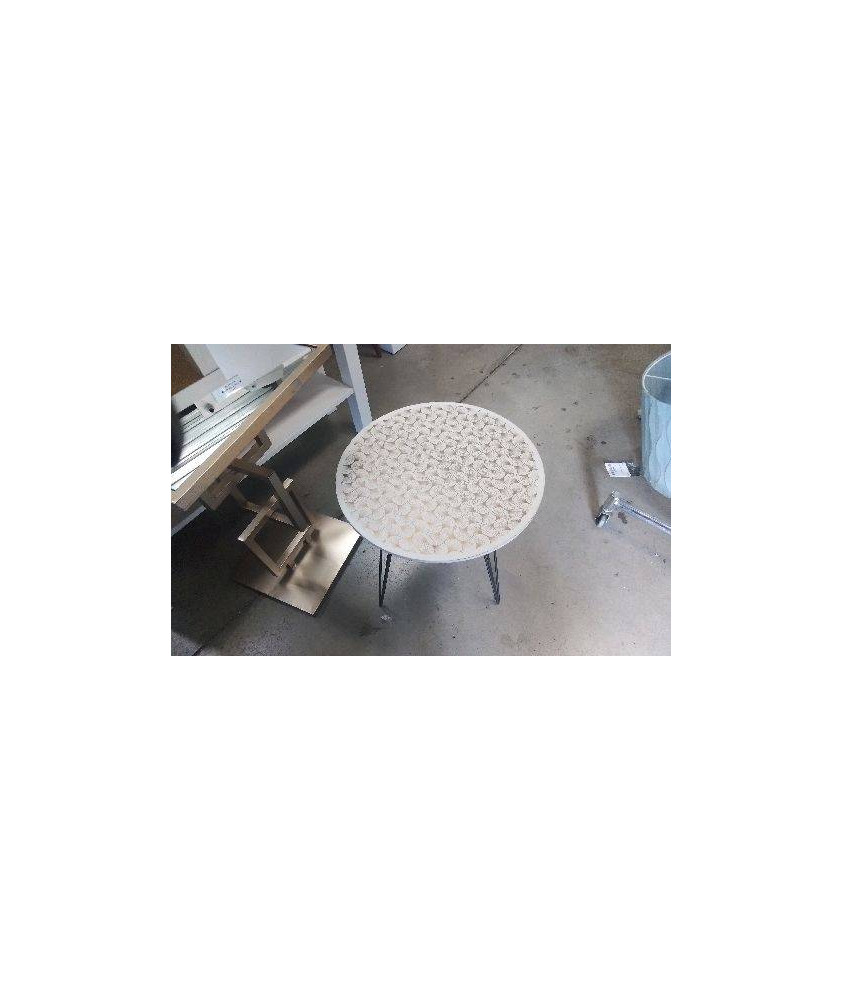 TABLE D’’APPOINT MOTIFS DORES