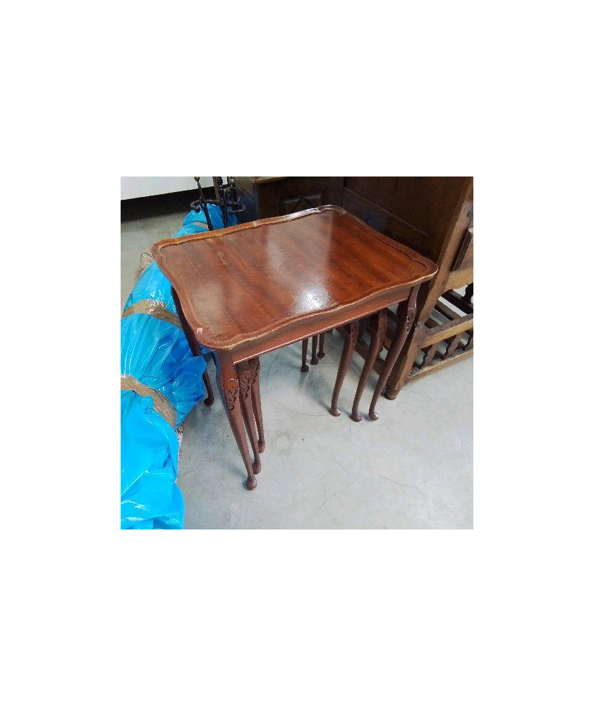 TABLES GIGOGNES