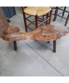 TABLE BASSE BRUTALISTE