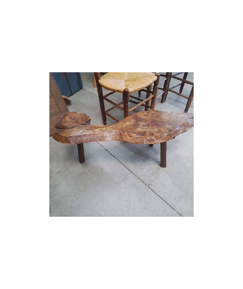 TABLE BASSE BRUTALISTE