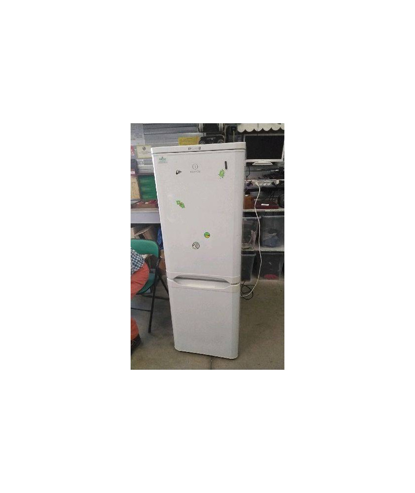 FRIGO CONGÉLATEUR INDESIT