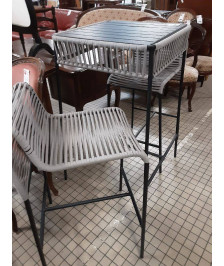 TABLE HAUTE METAL ET CORDE AVEC 2 TABOURETS