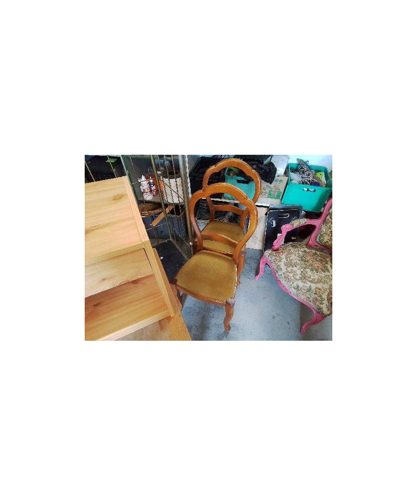 CHAISE TAPISSÉE 
