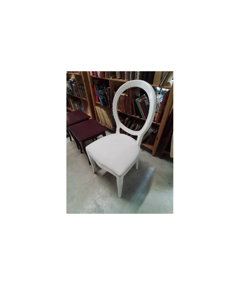CHAISE BOIS BLANC DOSSIER MÉDAILLON ASSISE CAPITONNÉ TISSU ÉCRU 