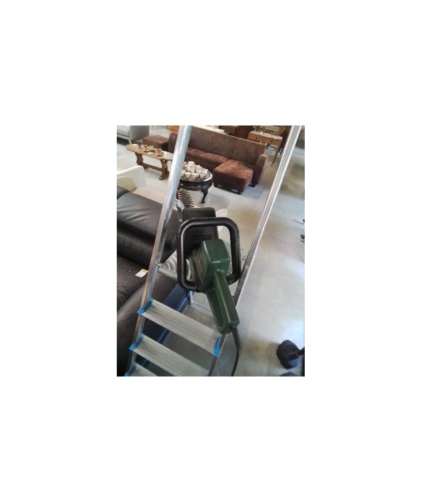 TAILLE HAIE ELECTRIQUE  BLACK ET DECKER HT23 50CM/20 INCH