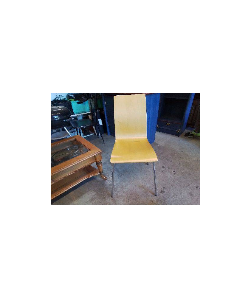 CHAISE 