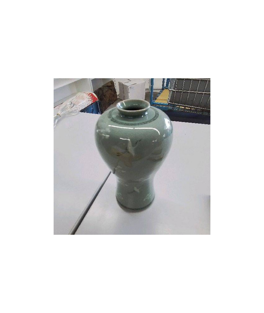VASE VERT MOTIFS GRUES