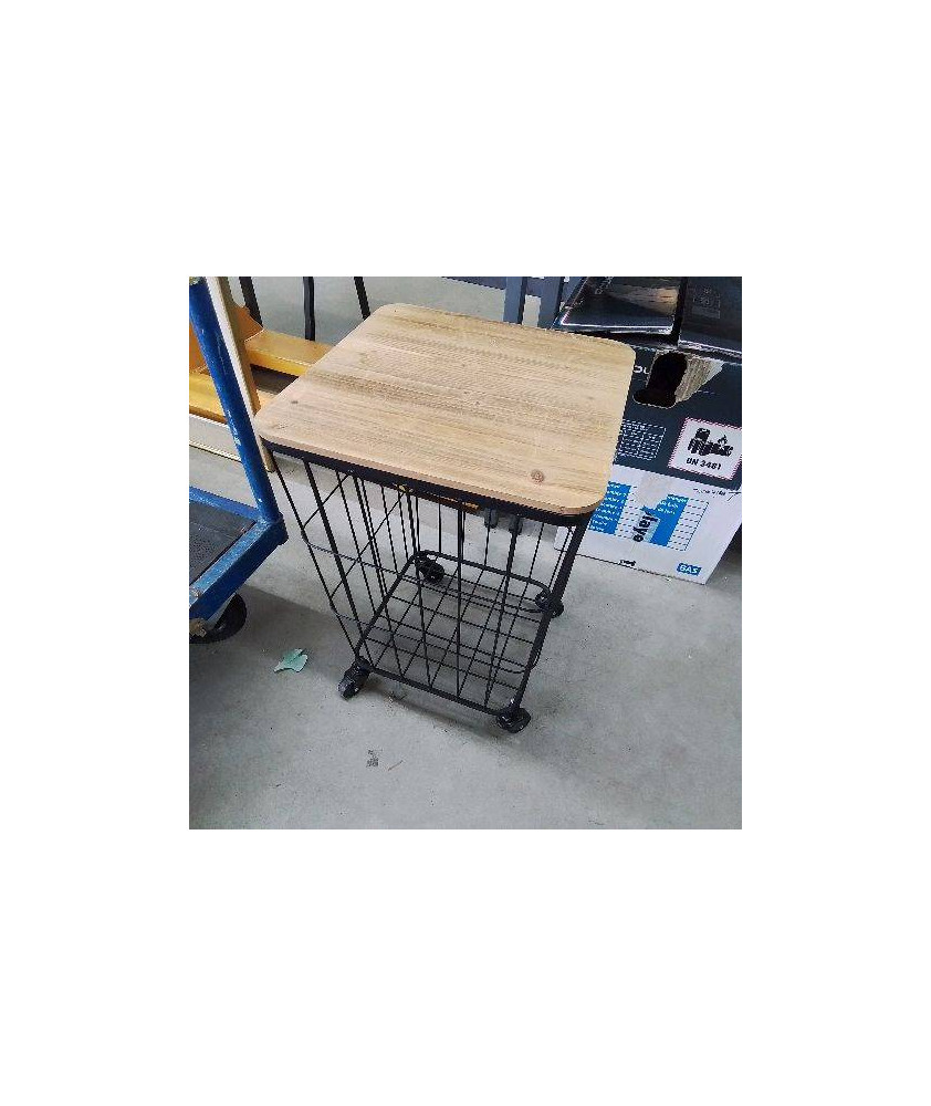 TABLE D’APPOINT COFFRE À ROULETTES BOIS ET METAL NOIR 