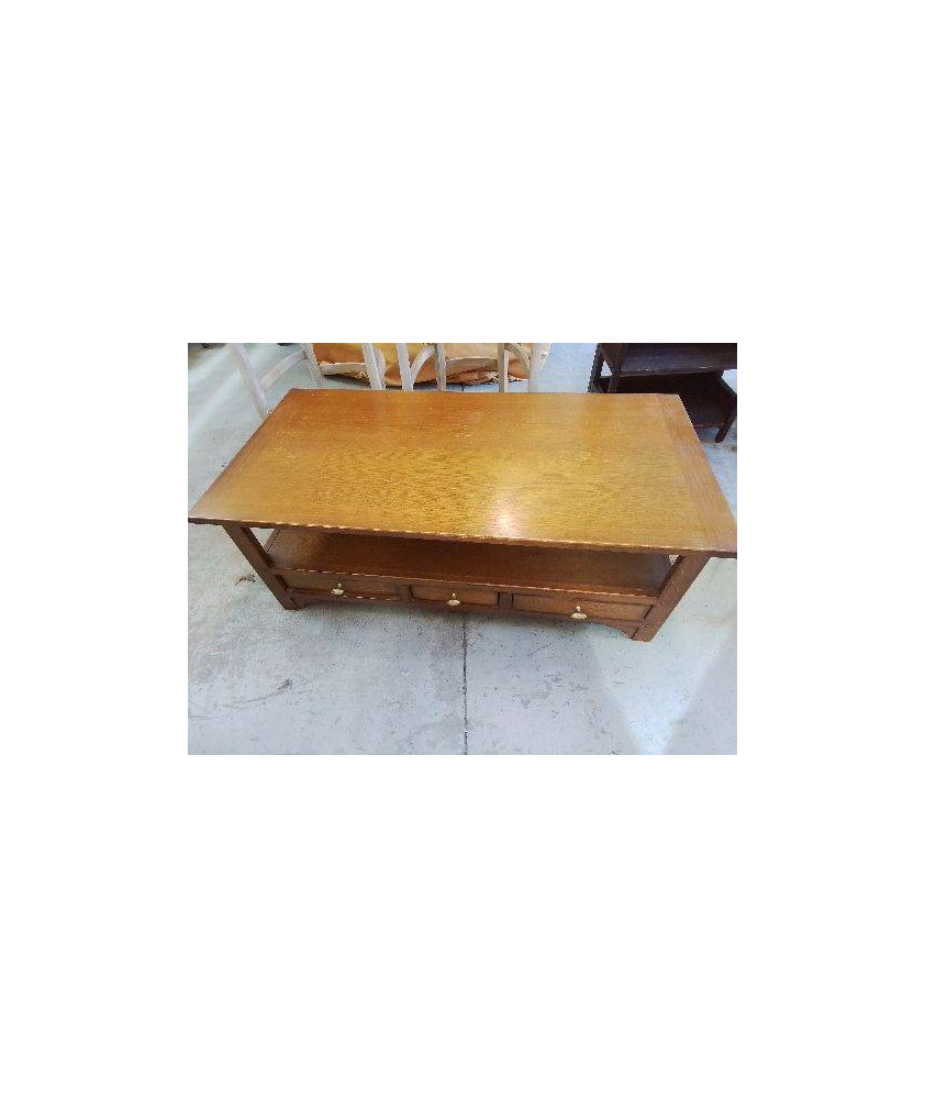 TABLE BASSE EN CHENE