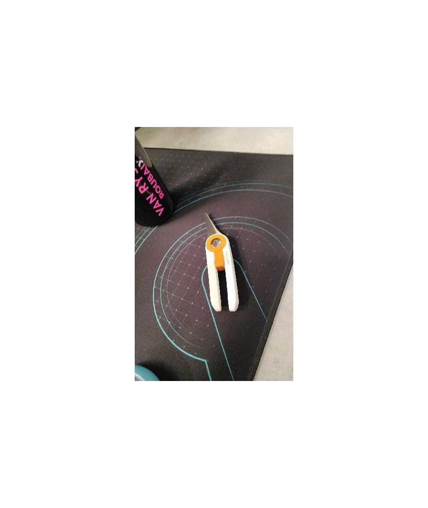 COUPE FLEURS FISKARS