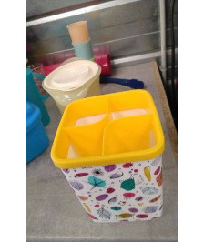 RANGE COUVERTS TUPPERWARE 
