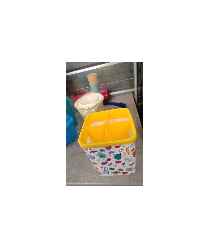 RANGE COUVERTS TUPPERWARE 