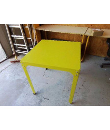 TABLE D’EXTERIEUR VERTE 