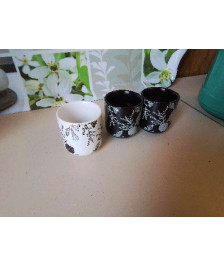 LOT 4 TASSES