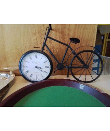 HORLOGE EN FORME DE VELO