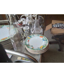 LOT DE 5 ASSIETTES PLATES EN PORCELAINE MOTIF FRUITS 