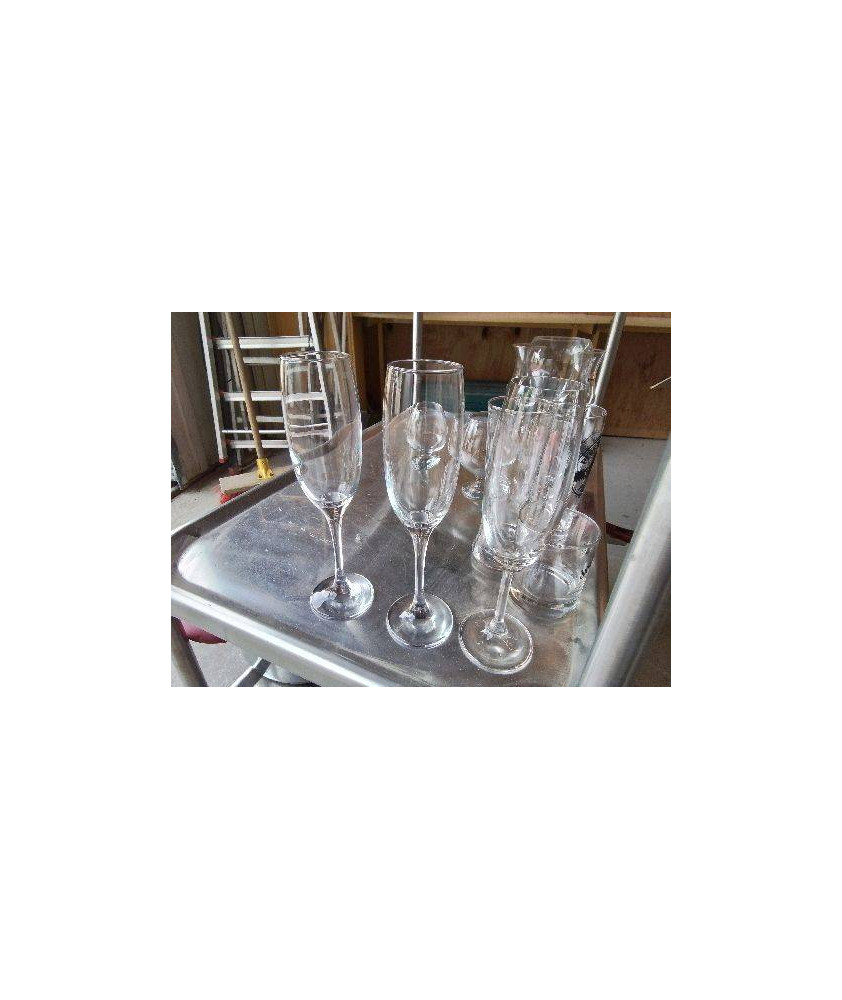 LOT DE 3 VERRE À VIN