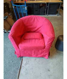 FAUTEUIL CLUB TISSU ROUGE PIEDS BOIS CLAIR IKEA TULLSTA