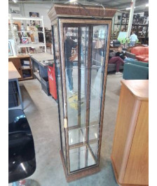 VITRINE ÉLECTRIFIÉE VERRE ET BOIS MARRON NOIR LISERÉ DORÉ 1 PORTE 