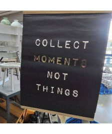 TOILE COLLECT MOMENTS NOT THINGS