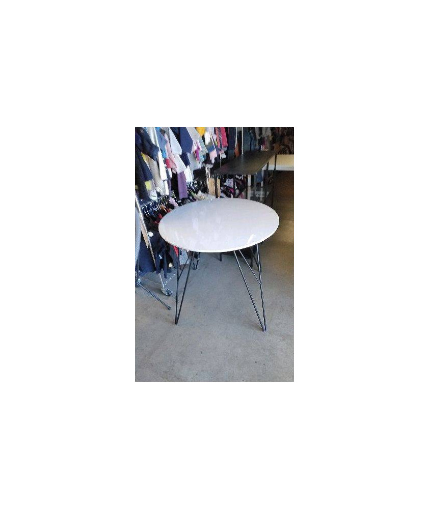 TABLE RONDE BLANCHE LAQUEE- DIAM 80CM - EN L’ETAT