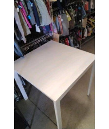 TABLE CARREE - 75CMX75CM