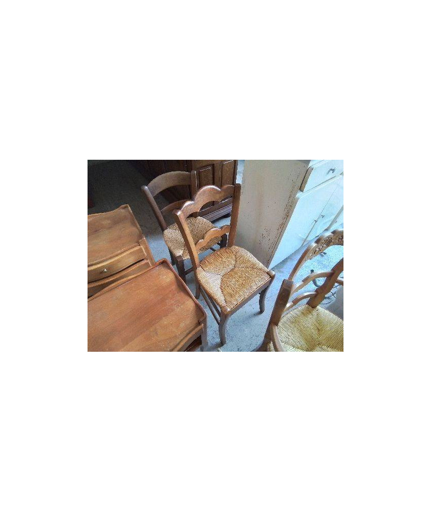 CHAISE PAILLÉ 