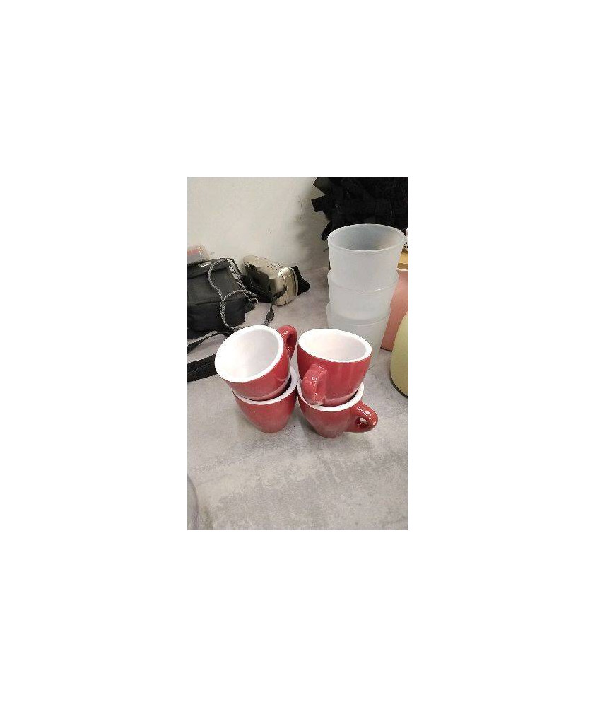 TASSE A CAFE ROUGE LE LOT