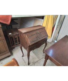 SECRETAIRE 
